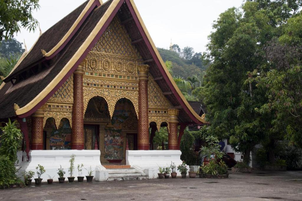 Villa Santi Hotel Luang Prabang Exterior photo