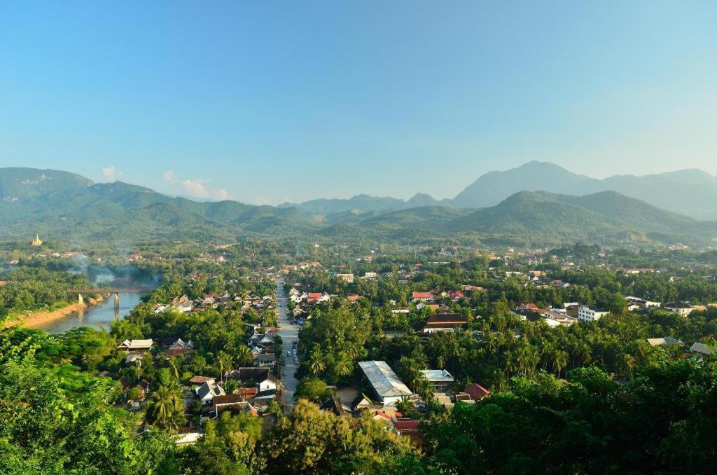 Villa Santi Hotel Luang Prabang Exterior photo