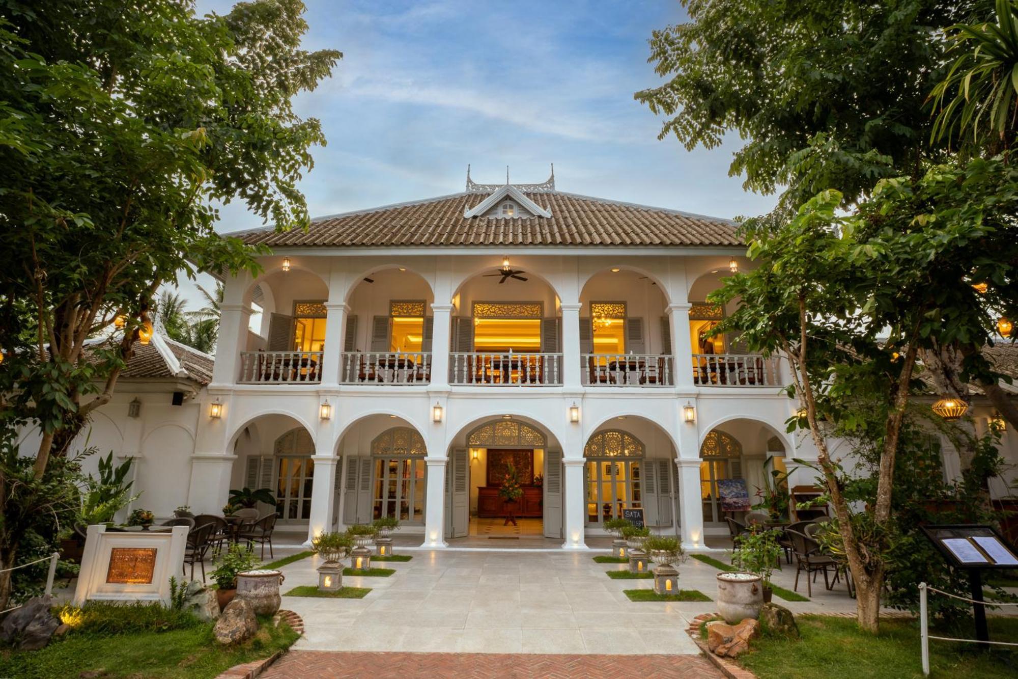 Villa Santi Hotel Luang Prabang Exterior photo