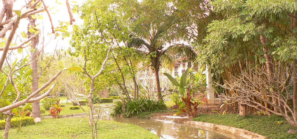 Villa Santi Hotel Luang Prabang Exterior photo